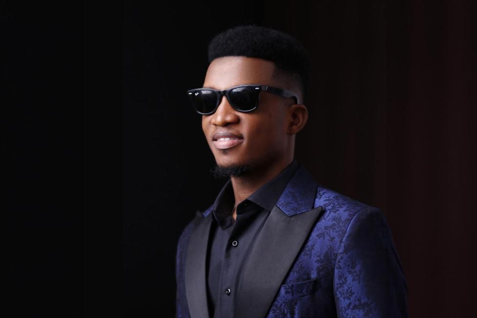 KOFI KINAATA LIVE IN LONDON